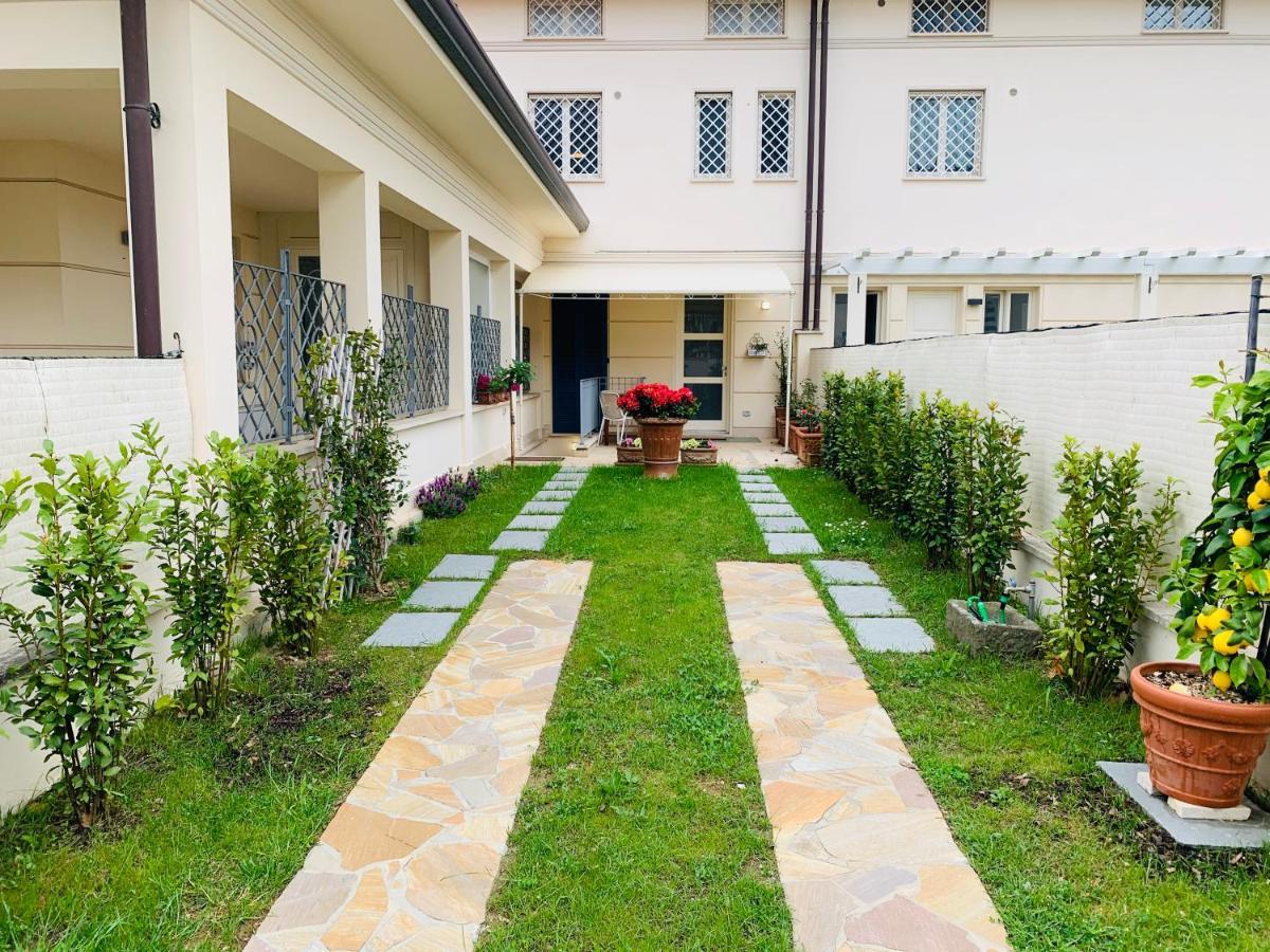 Cb House Holiday Pietrasanta Esterno foto